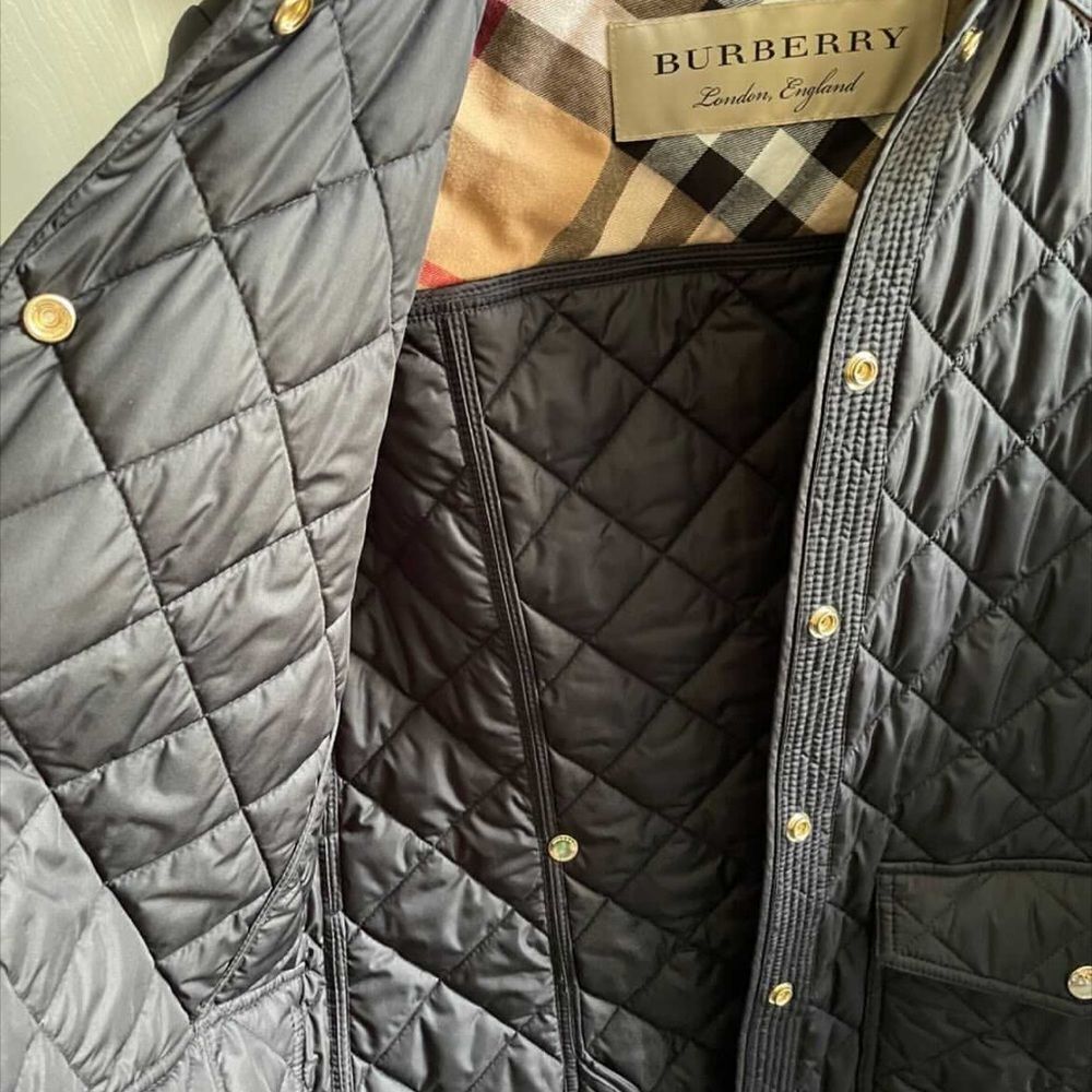 Burberry light quilted jacket - Picture 2 of 4